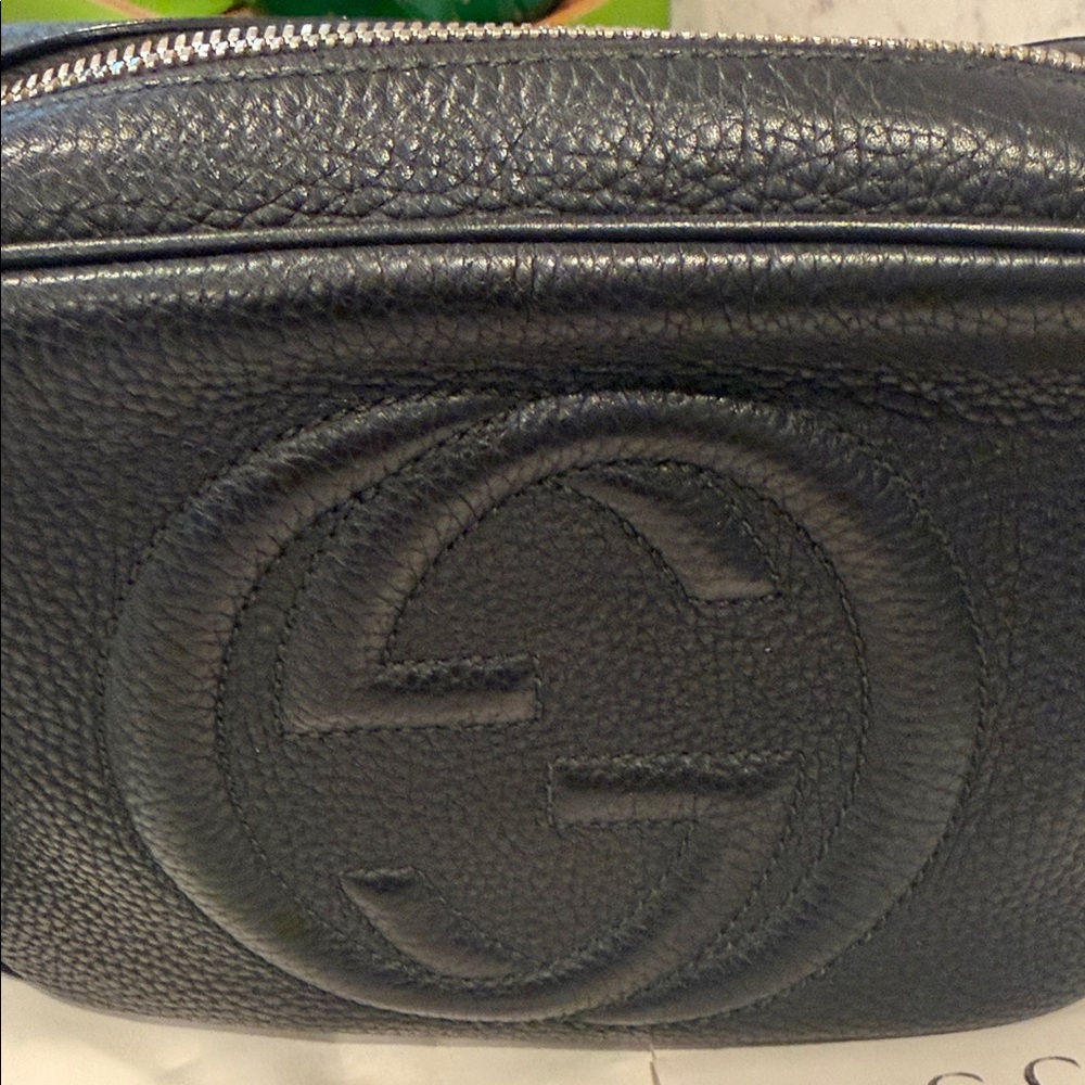Gucci Soho Disco Black Leather Crossbody Bag With Tassel - Picture 4 of 16